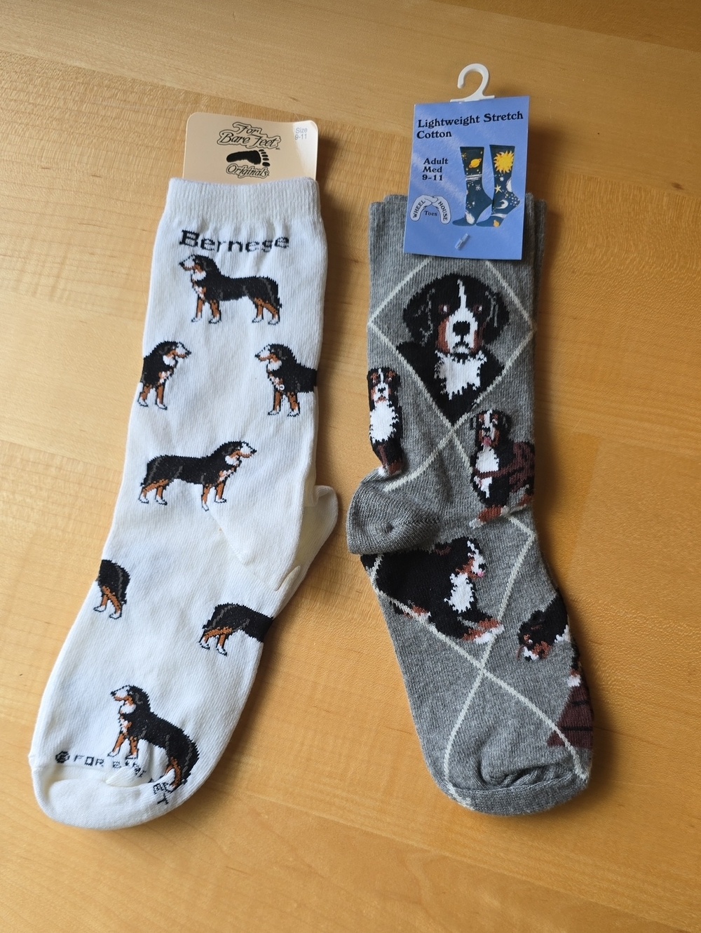 Bernese Mountain Dog Berner socks, 2 pairs, Gray & White, NWT 9-11